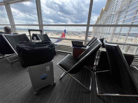 DCA's American Airlines Admirals Club (C Gates) in Terminal 2