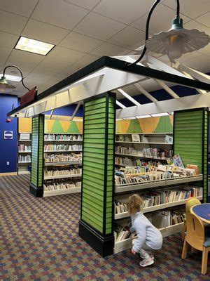 CLINTON MACOMB PUBLIC LIBRARY - Updated January 2025 - 49 Photos & 24 ...