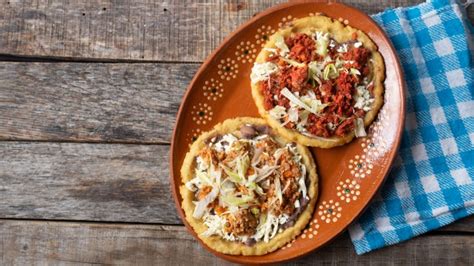 Receta Para Preparar Sopes Con Frijoles Y Chorizo Gastrolab