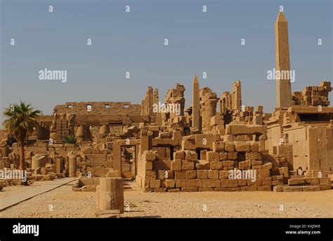 Temples Of Karnak Great Festival Hall Of Tuthmosis Iii Stock Photo Alamy