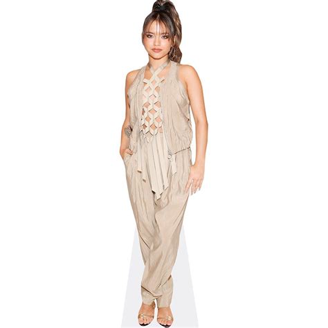 Isabela Moner Vest Pappaufsteller Celebrity Cutouts