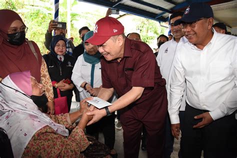 Setiausaha Kerajaan Negeri Sabah Ketua Isi Rumah Mangsa Air Pasang