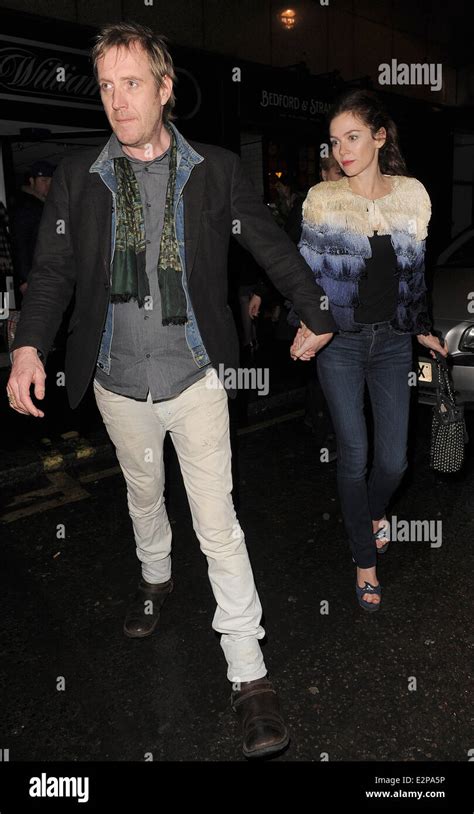 Anna Friel Leaves The Bedford And Strand Bar In Covent Garden With Her Boyfriend Rhys Ifans At