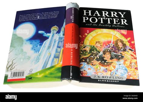 Harry potter book cover hi-res stock photography and images - Alamy