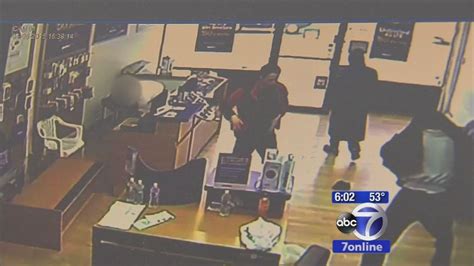 Tussle During Newark Cell Phone Store Robbery Caught On Camera Abc7