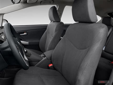 2011 Toyota Prius: 11 Interior Photos | U.S. News