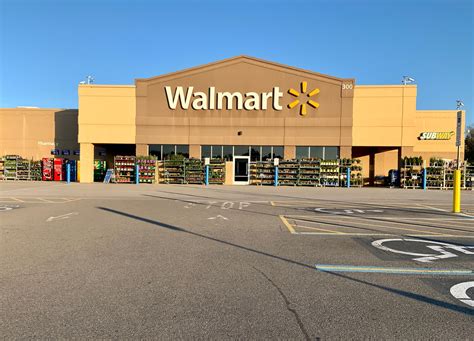 Full list of Walmart stores closing across the country in 'retail