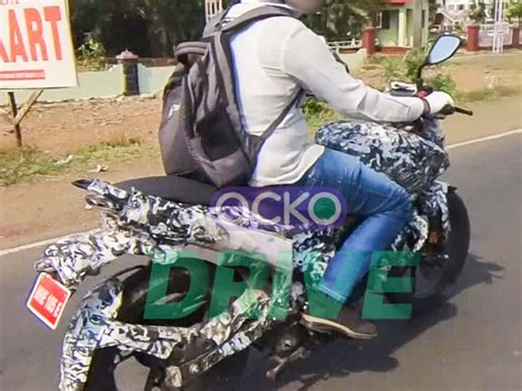 New Bajaj 125cc Motorcycle Spied - More Sportier Than Pulsar N125?