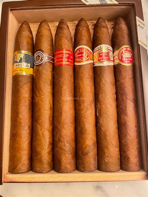 Habanos Robusto Selección Robustos 2016 Selection box of 6 cigars 30111