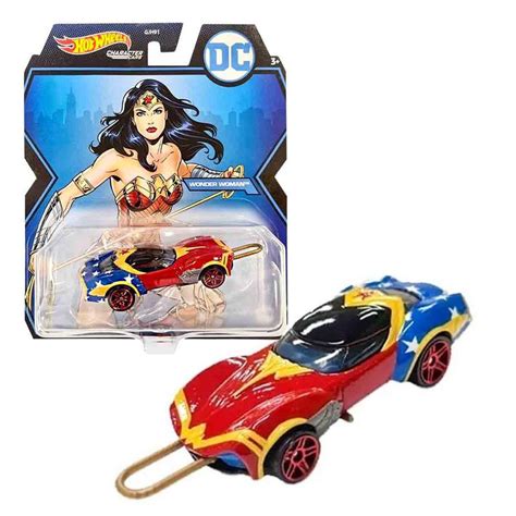 Hot Wheels Carrinho Mulher Maravilha DC Comics Character Cars Mattel GYB48 Carrinho De