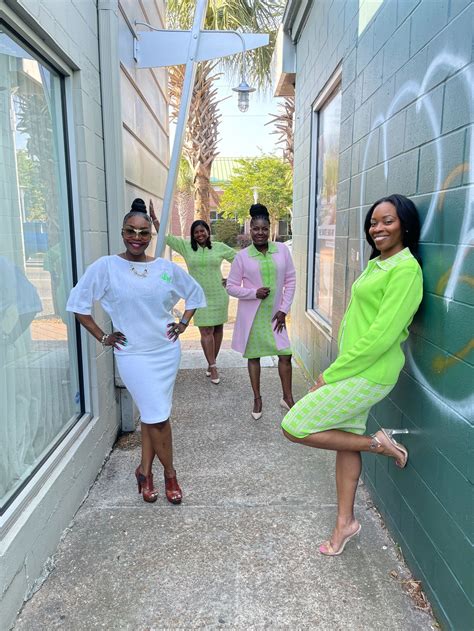 pink  unique  preferred  boutique accessories store