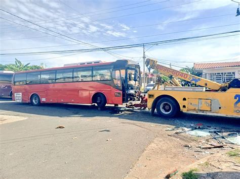 Choque de autobuses deja varios heridos en Arraiján En Segundos Panama