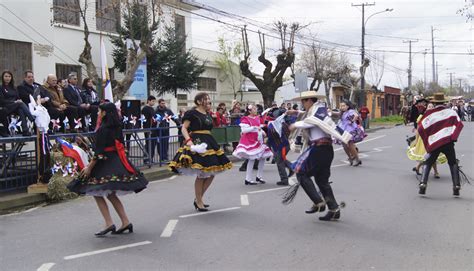 Cientos De Chillanejos Fueron Parte De Los Tradicionales Desfiles C