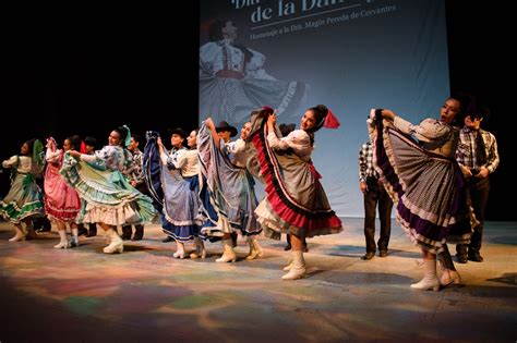 Celebra Carlos Pe A Danza Y Tradici N En Gala Folcl Rica Daisy Herrera