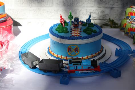 Thomas The Train Birthday Party, Thomas The Train Themed Party ...