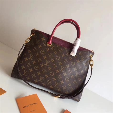 Louis Vuitton Monogram Pattern Quick Bags Fashion Handbags Moda