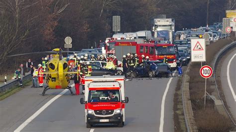 Tödlicher Unfall auf der A1 bei Stuhr Groß Mackenstedt Geisterfahrer