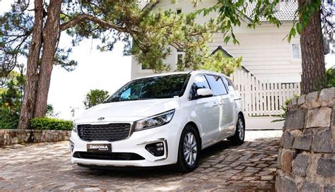 Kia Sedona 2020 Giá lăn bánh đánh giá trải nghiệm thực tế