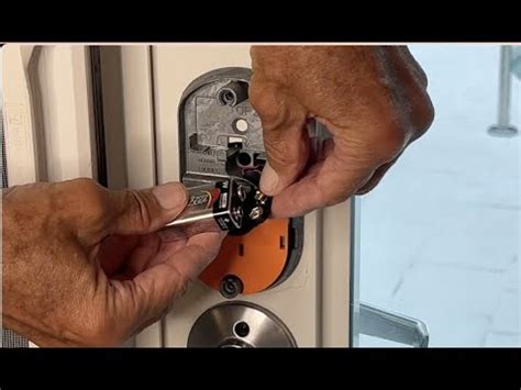 How To Replace 9 Volt Battery In Schlage Keypad Deadbolt Keyless Entry