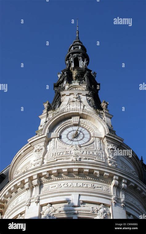 Sens city france hi-res stock photography and images - Alamy