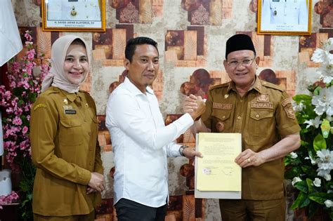 Pemkab Kotabaru Hibahkan Dana Pemilu 2024 Koranbanjar NET