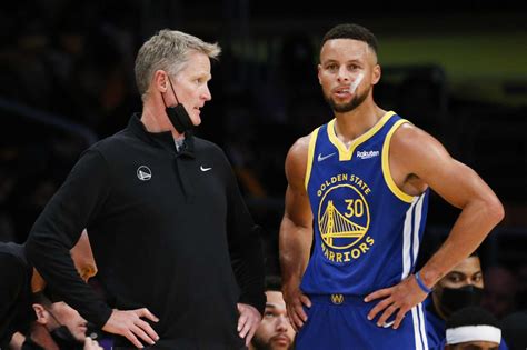 How Steph Curry Steve Kerr Bond Guides Warriors From Rare Blowup To