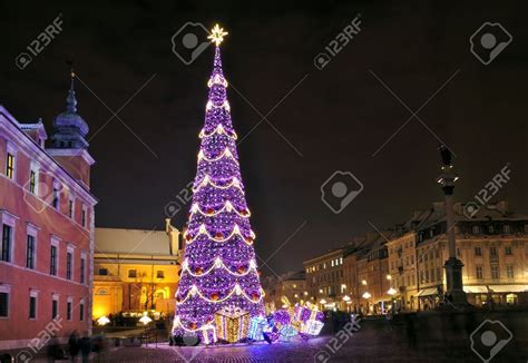 Christmas tree in Warsaw, Poland | Christmas tree pictures, Christmas ...