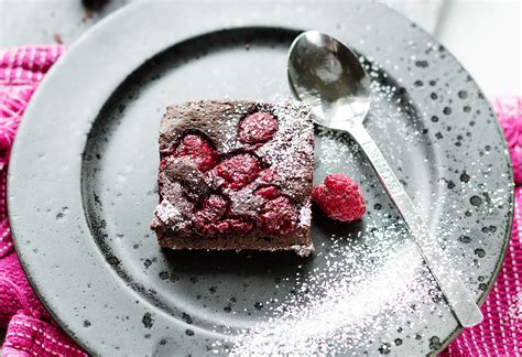 Brownie Z Malinami Przepis Na Brownie Czekoladowe Ciasto Codojedzenia