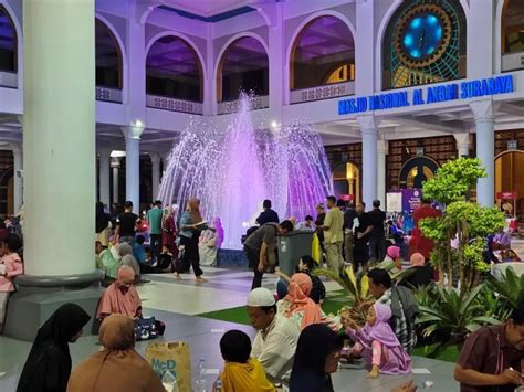 Mengintip Suasana Berbuka Di Masjid Nasional Al Akbar Surabaya Seperti