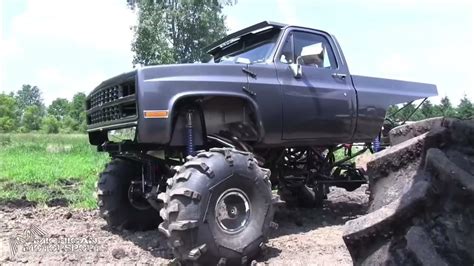 Nasty 1 Ton Square Body On Boggers Youtube