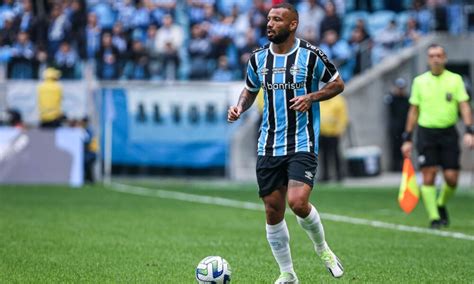 João Pedro Galvão pede para sair do Grêmio Portal Meu Grêmio