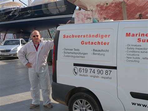 Wir als Bootssachverständige mit Sitz auf Mallorca Spanien besichtigen