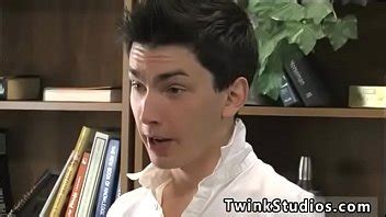 Profesor gay pinoy sexo hombres jóvenes primera vez por supuesto la actividad XVIDEOS