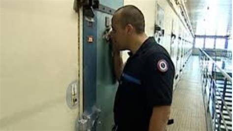 Reportage La Prison Damiens Choc Youtube