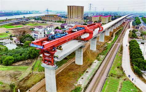 （图）【金建高铁施工忙】