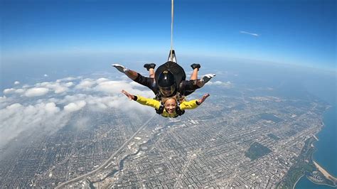 Abc7s Stephanie Wade Jumps Out Of Plane With Us Army Golden Knights