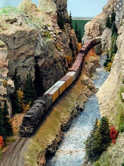 Ho Scale Mountain Scenery