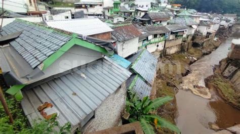 Dilema Warga Bantaran Sungai Brantas Di Malang Dan Ancaman Banjir