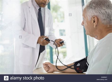 Measuring Blood Hi Res Stock Photography And Images Alamy