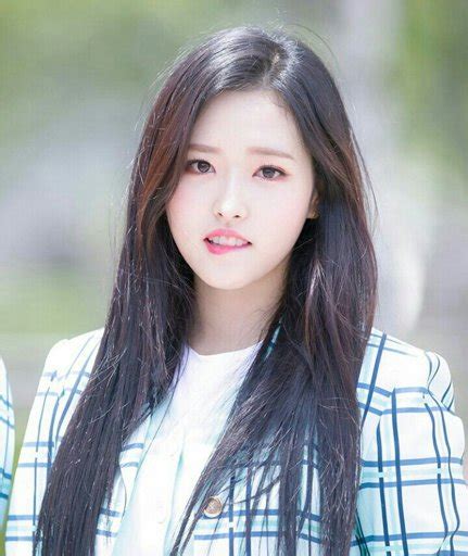 Olivia Hye Loona LooΠΔ En Español 🌙 Amino