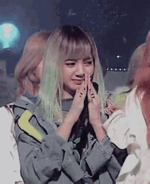 Lisa Crying GIF - Lisa Crying - Discover & Share GIFs