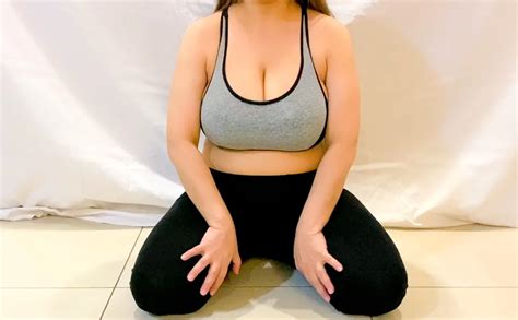 Beautiful Girl With Big Tits Big Boobs In Tight Sports Bra 15 Pics