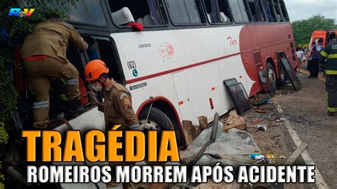 Acidente envolvendo ônibus romeiros deixa MORTOS e feridos na BR