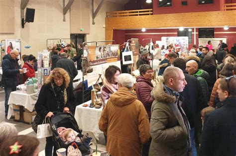 Plus de quarante exposants présents au 15e marché de Noël Mairie de