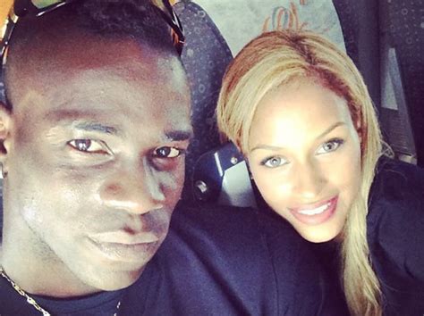 La Coupe Du Monde 2014 Qui Est Fanny Neguesha La Plantureuse Fiancée De Mario Balotelli