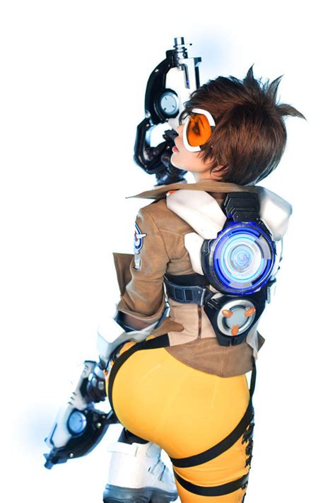 韓國團體螺旋貓公開《鬥陣特攻》英雄「閃光」 Cosplay 照片《overwatch® Legendary Edition》 巴哈姆特