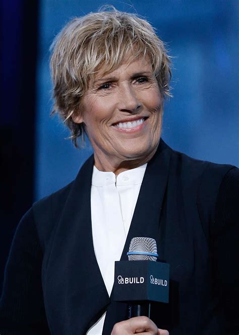 Behind The True Story Of Nyad All About Swimmer Diana Nyad