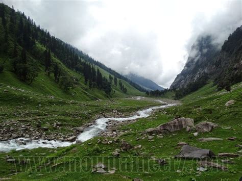 Stairway To Heaven Trek With Mountaineerz Trekking Hiking