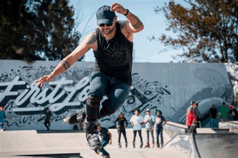 5 Easy Rollerblading Tricks For Beginners - Float On Wheels