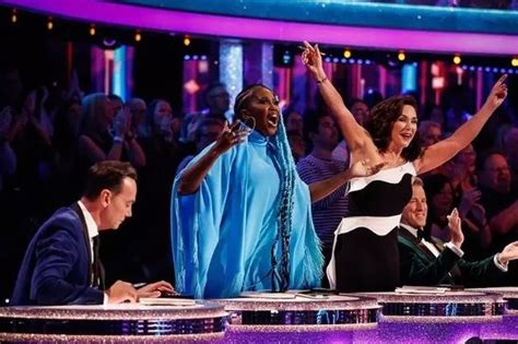 Bbc Strictly Come Dancings Shirley Ballas Issues Thank You